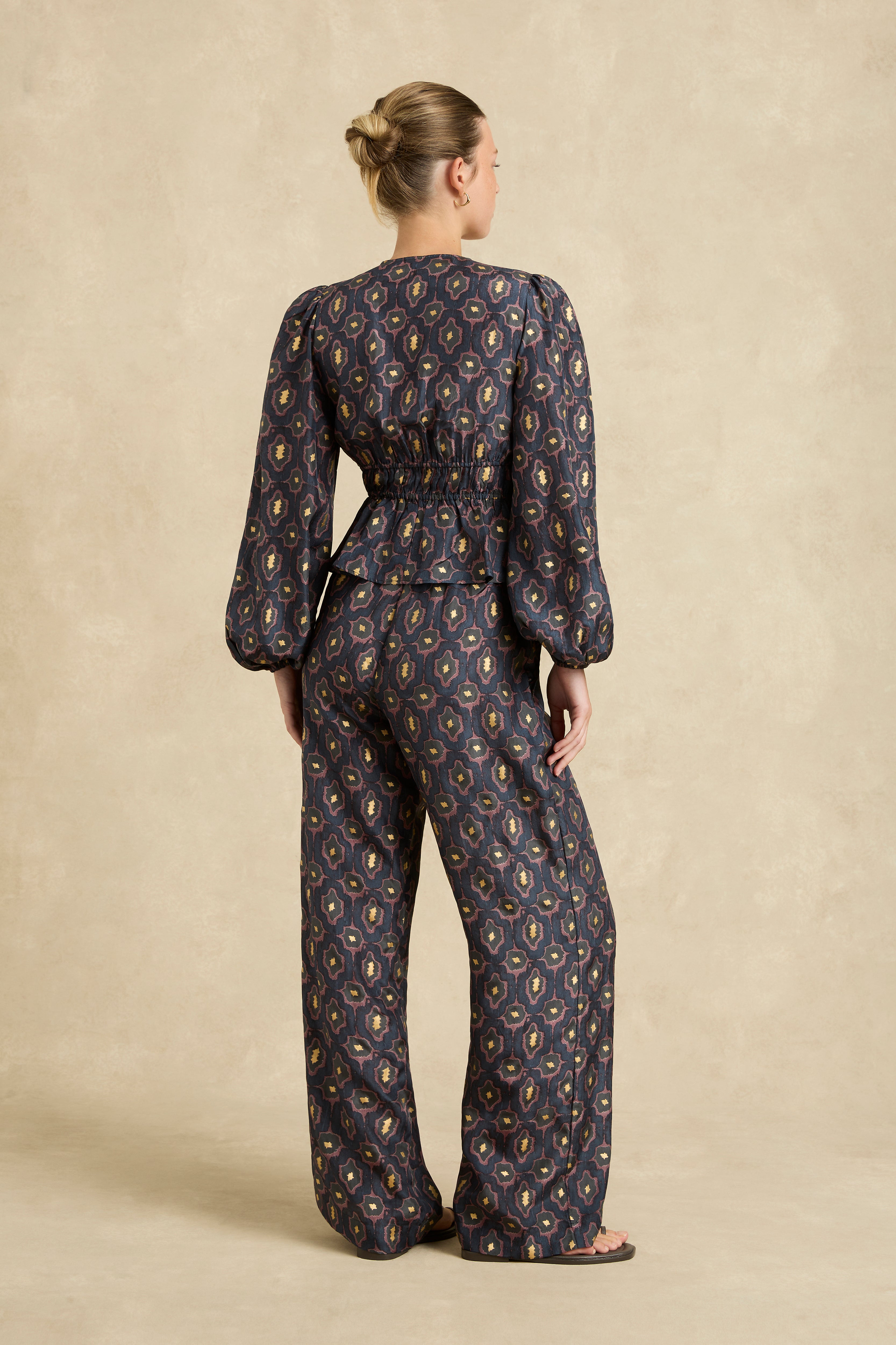 Azra Pant - Ripple Charcoal/Gold
