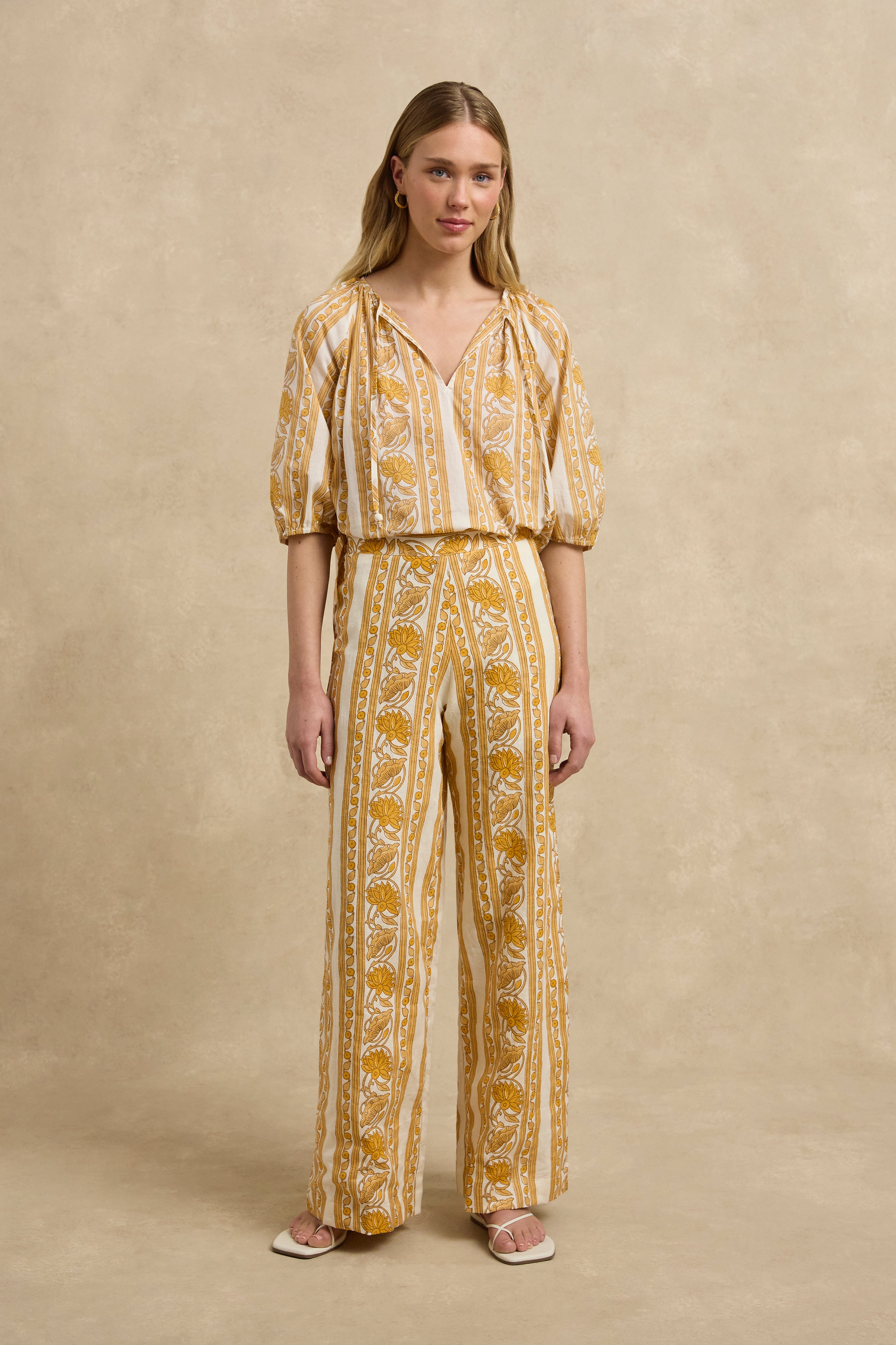 Ria Top - Lotus Honey