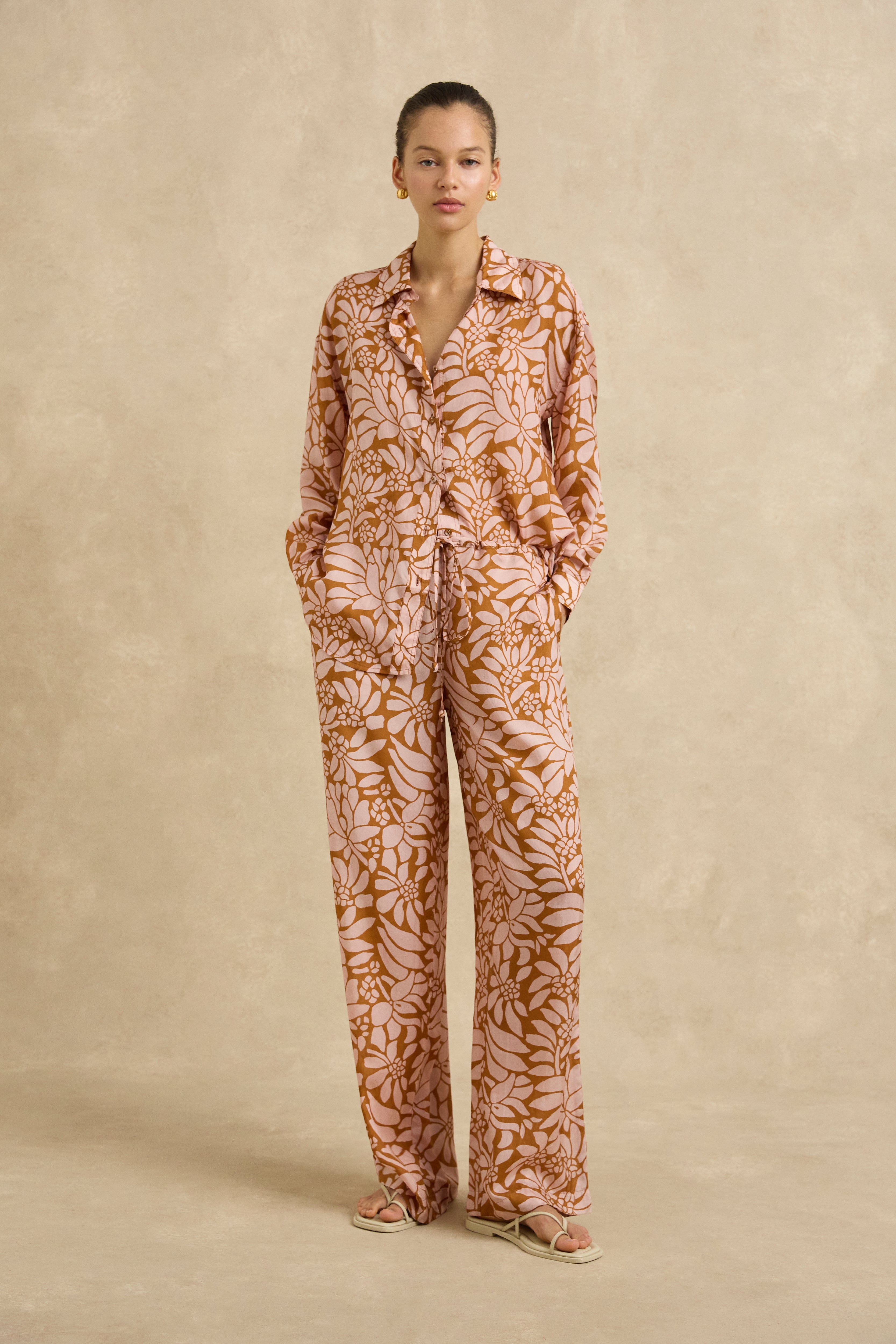 Azra Pant - Crocus Blushwood