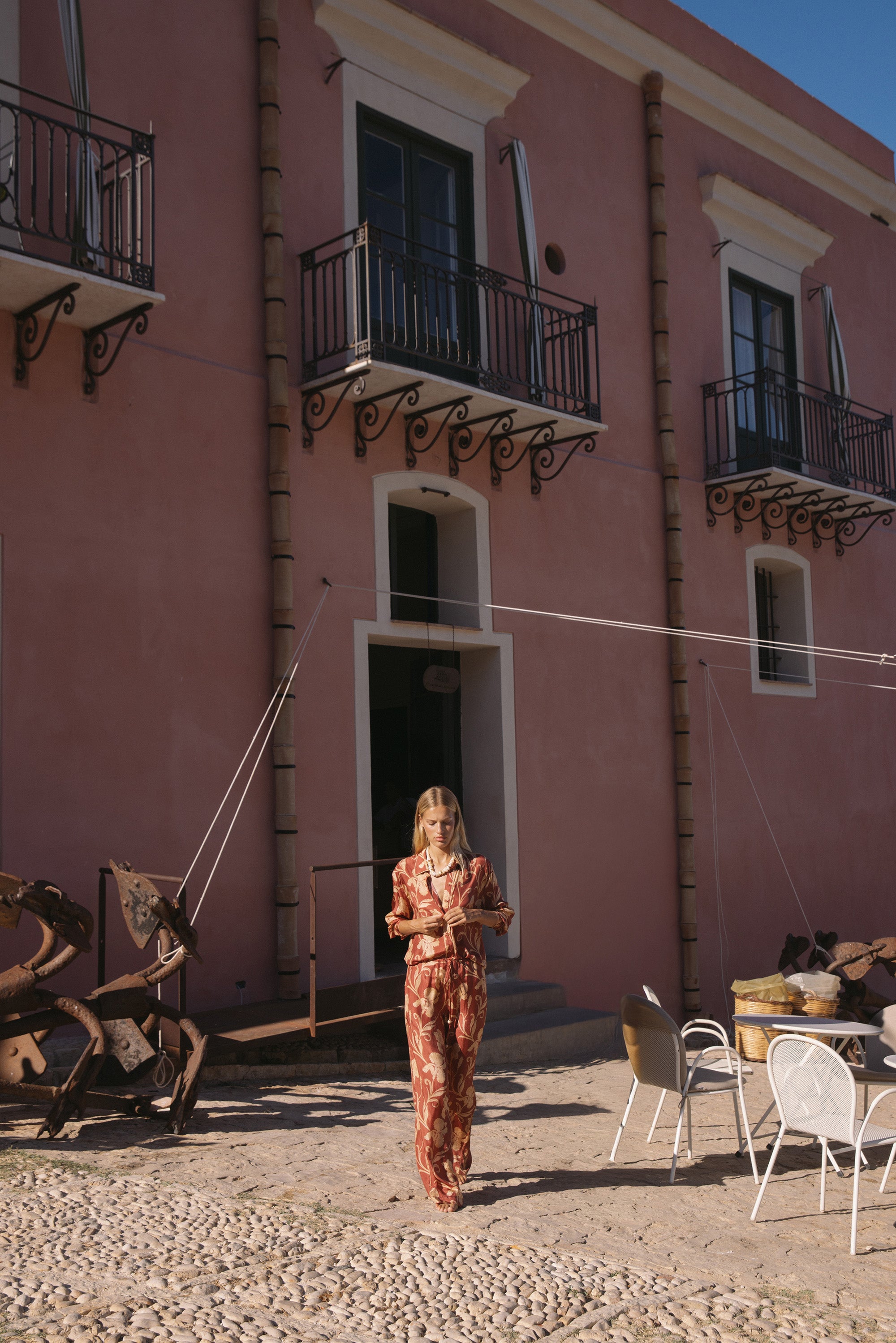 Azra Pant - Iris Amber