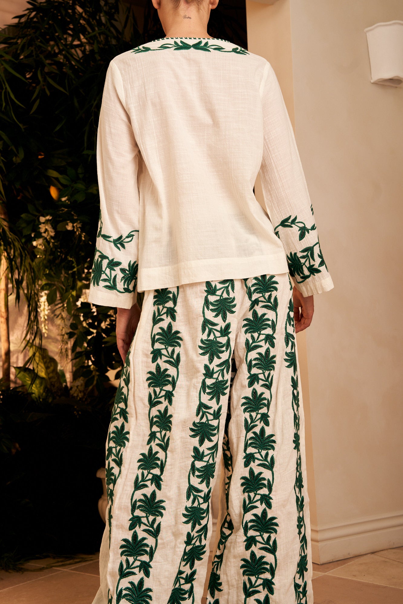 Vanita Top, Tulsi