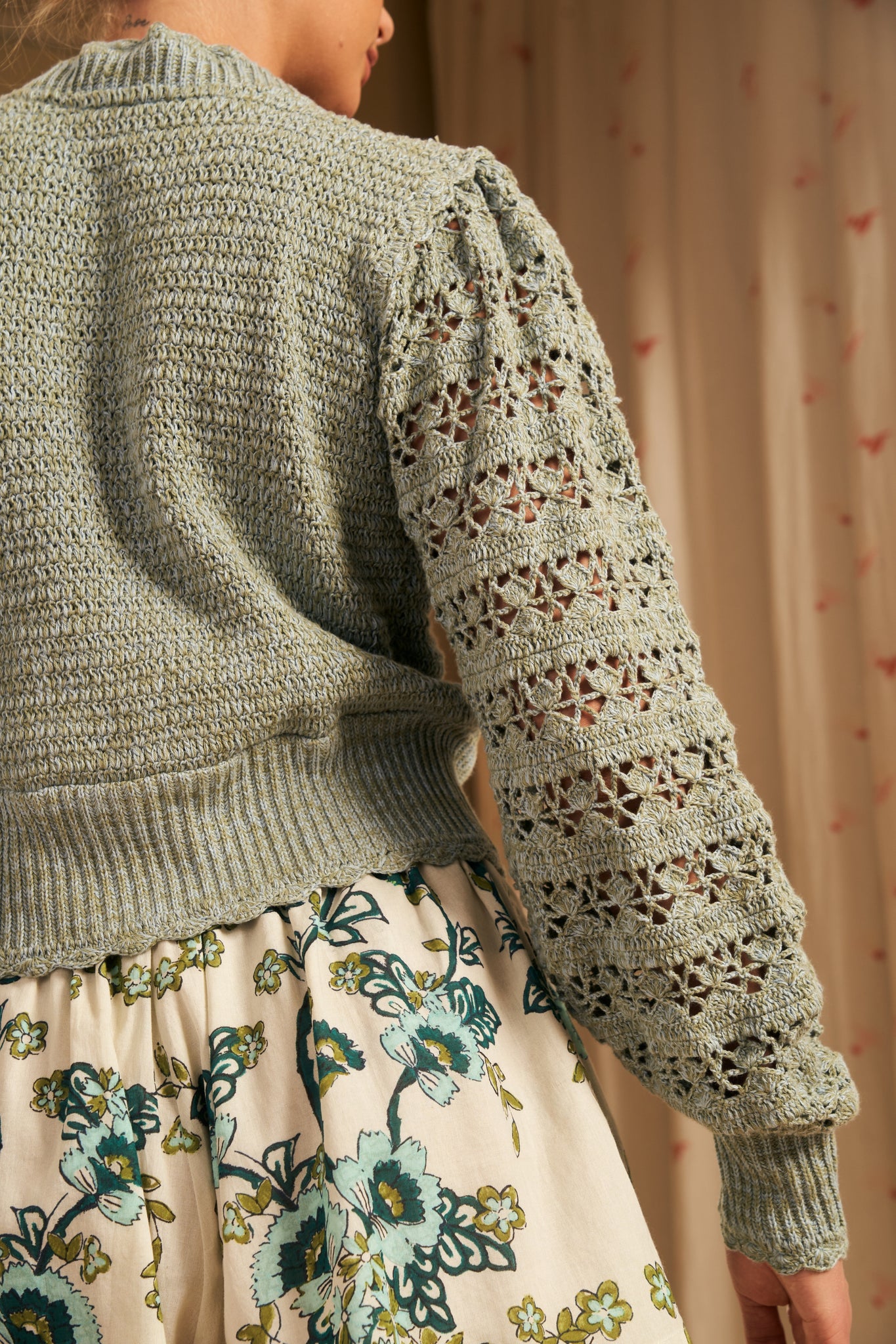 Henri Button Crochet Cardigan, Claro