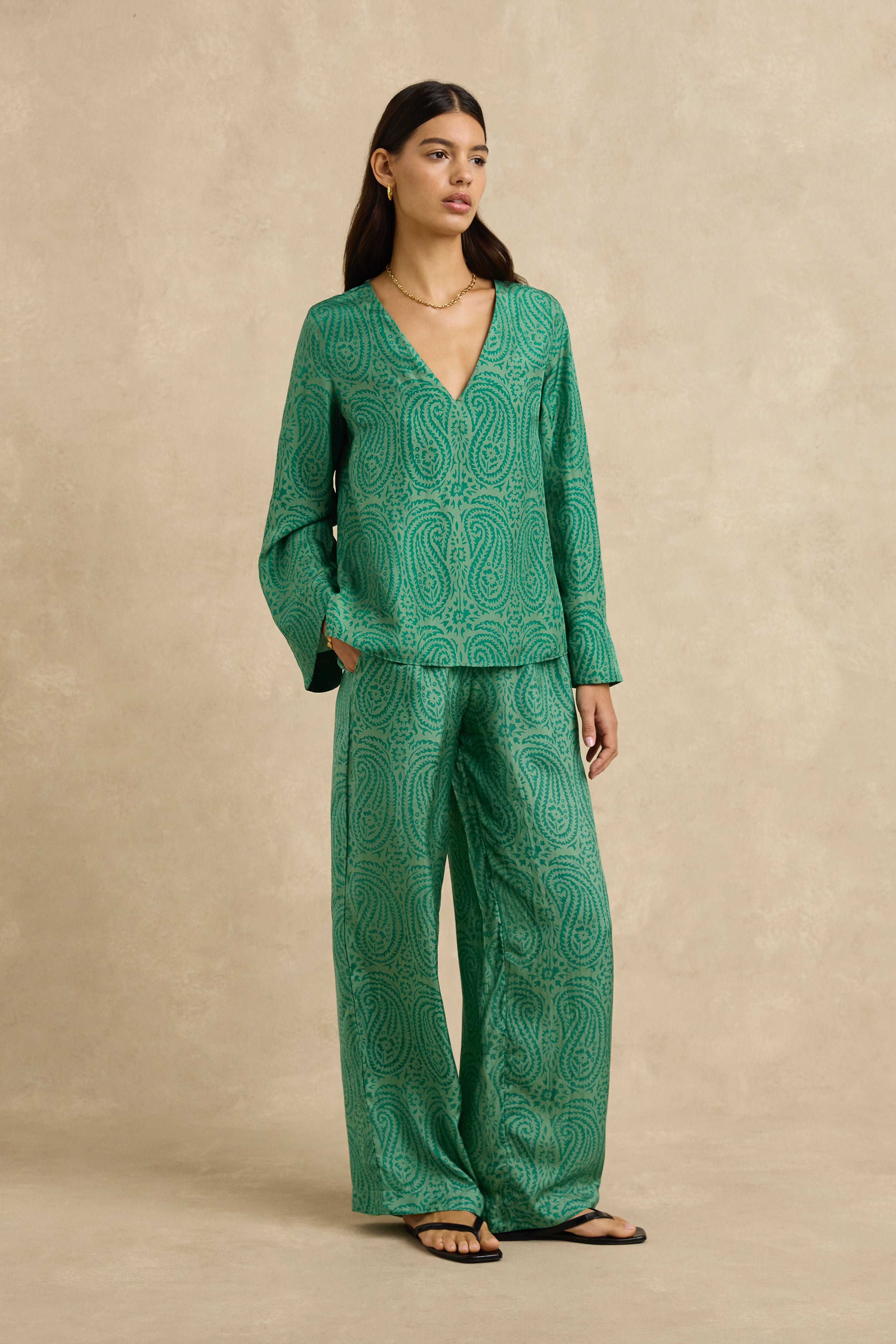 Azra Pant - Paisley Green