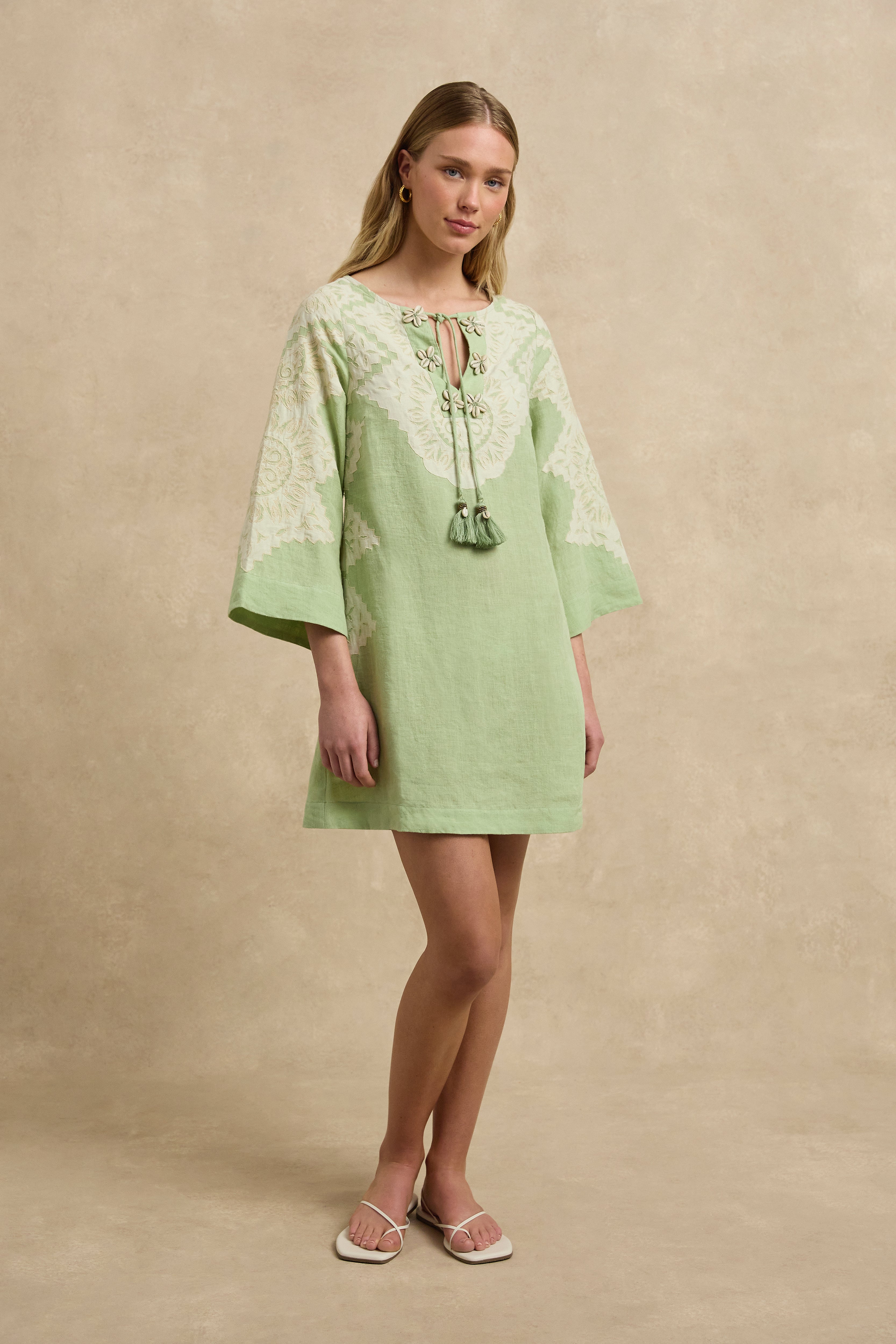 Nayah Kaftan - Pistachio Embroidery