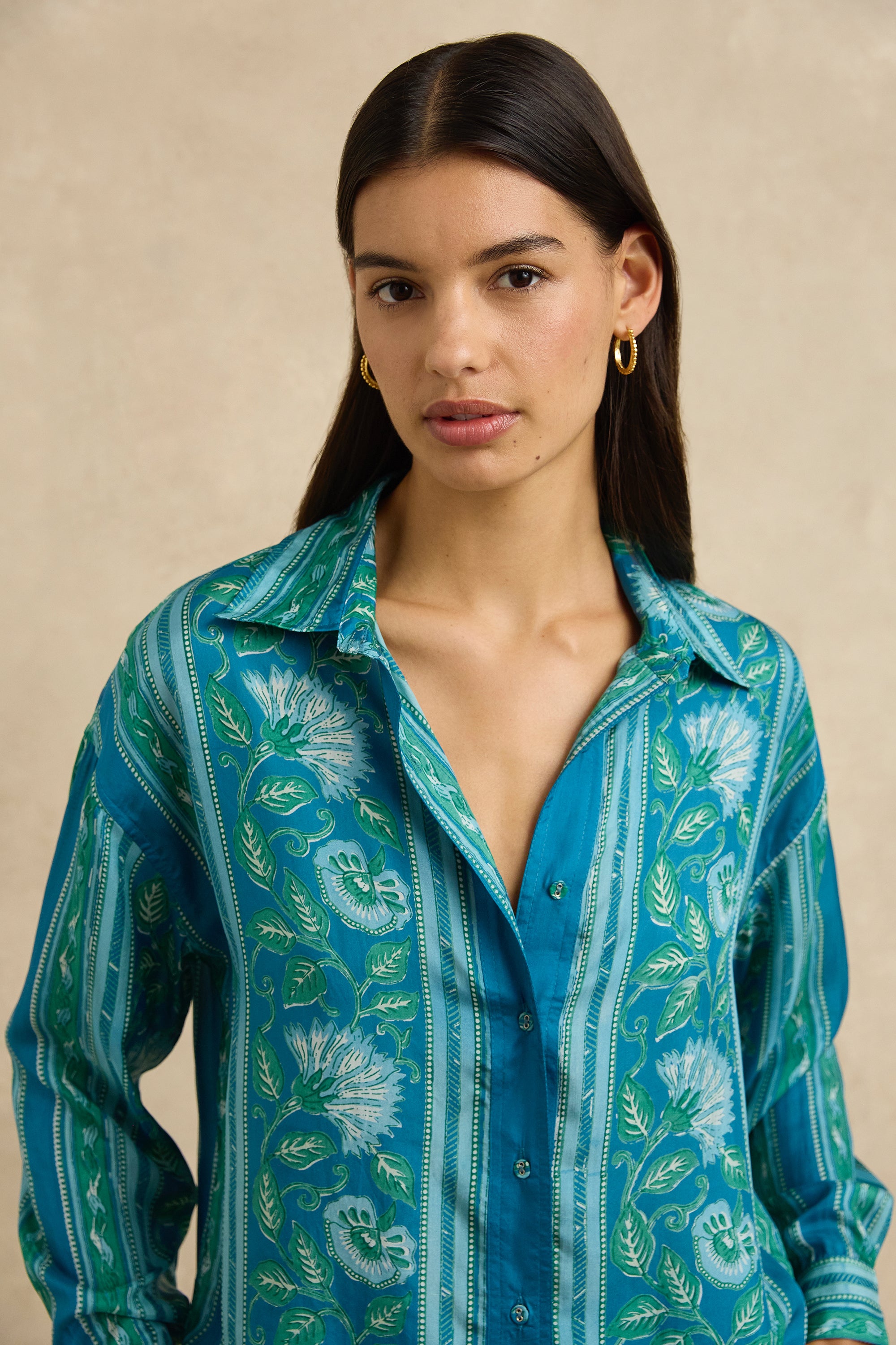Stevie Shirt - Spring Daisy Dark Blue