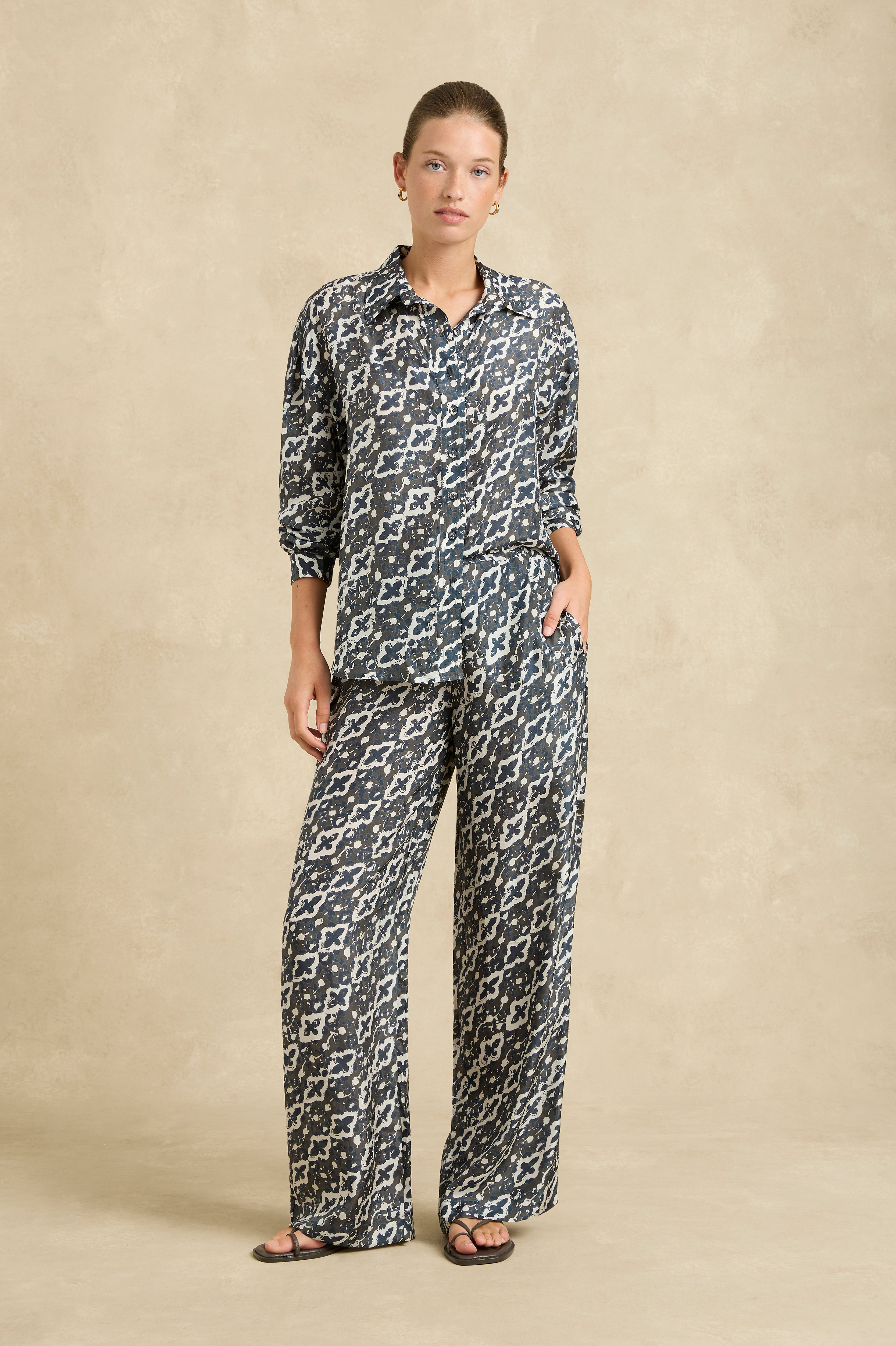 Azra Pant - Pathway Charcoal